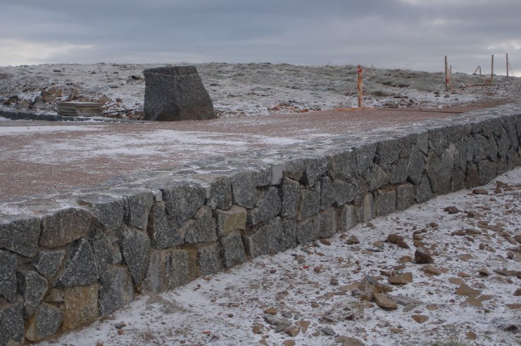 Dalles rustiques + enrochements granits de Senones et de La Bresse