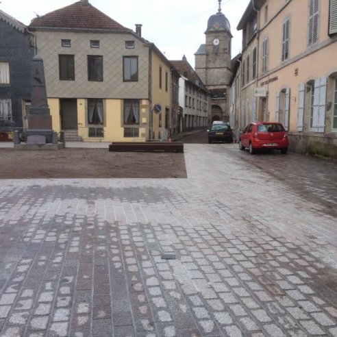 Pavés en mélange de teintes de granit de Senones