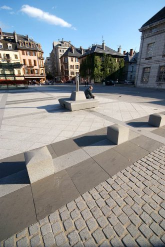 Dalles + Mobilier urbain granit du Tarn