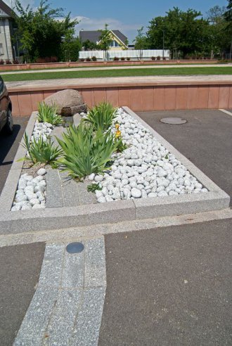 Fontaine granit de Lanhelin + dalles granit de Senones