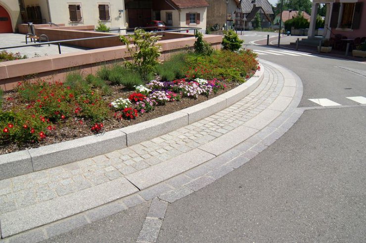 Fontaine granit de Lanhelin + dalles granit de Senones