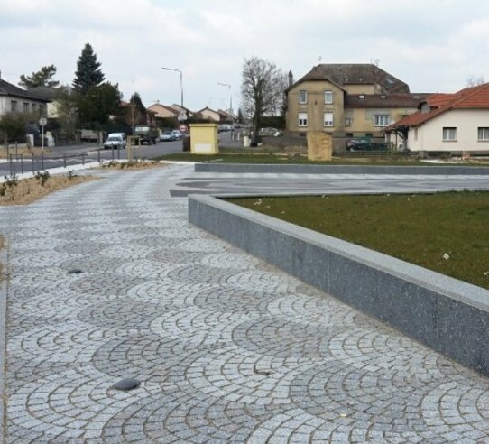 Pavés granits Gris Bleu des vosges et Gris Clair du Tarn